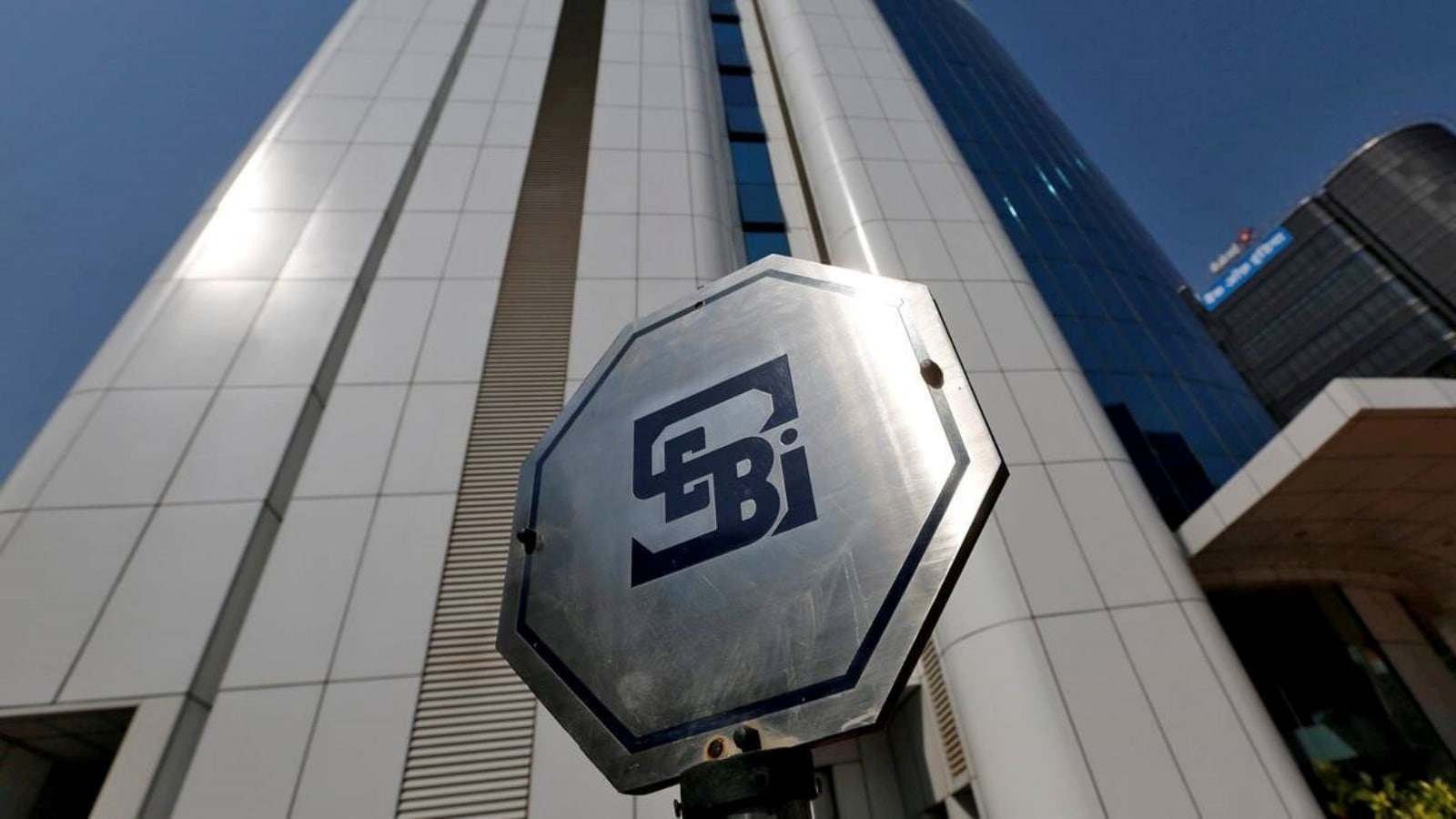 Sebi Warns: Unregistered Online Bond Platforms a Risky Investment! Protect Your Money, Verify Registration Before You Buy!